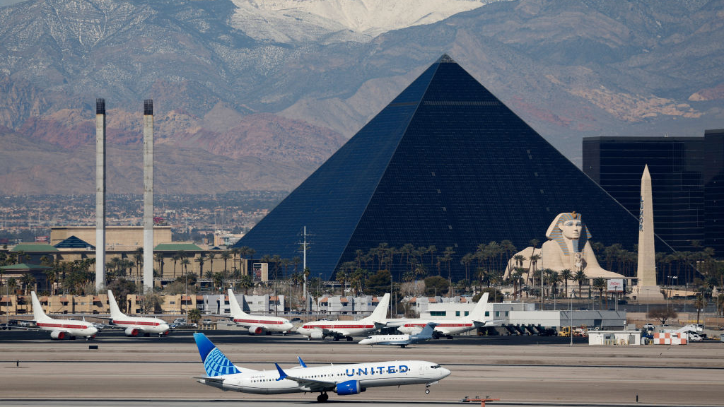 Flight rerouted after passenger threatened to hijack plane — New Hope Community news